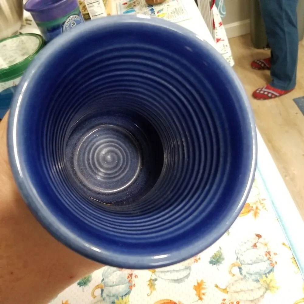 Chatham Stoneware wheel thrown stoneware utensil holder signed - Picture 5 of 10